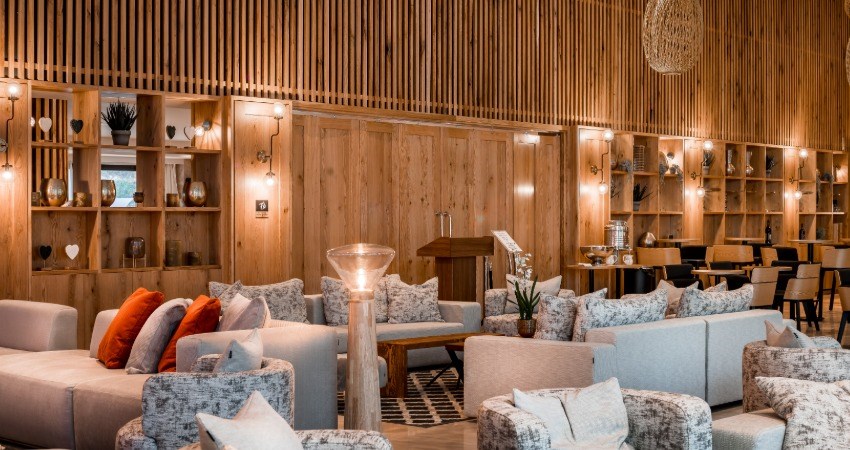 Lobby Bar in kedem